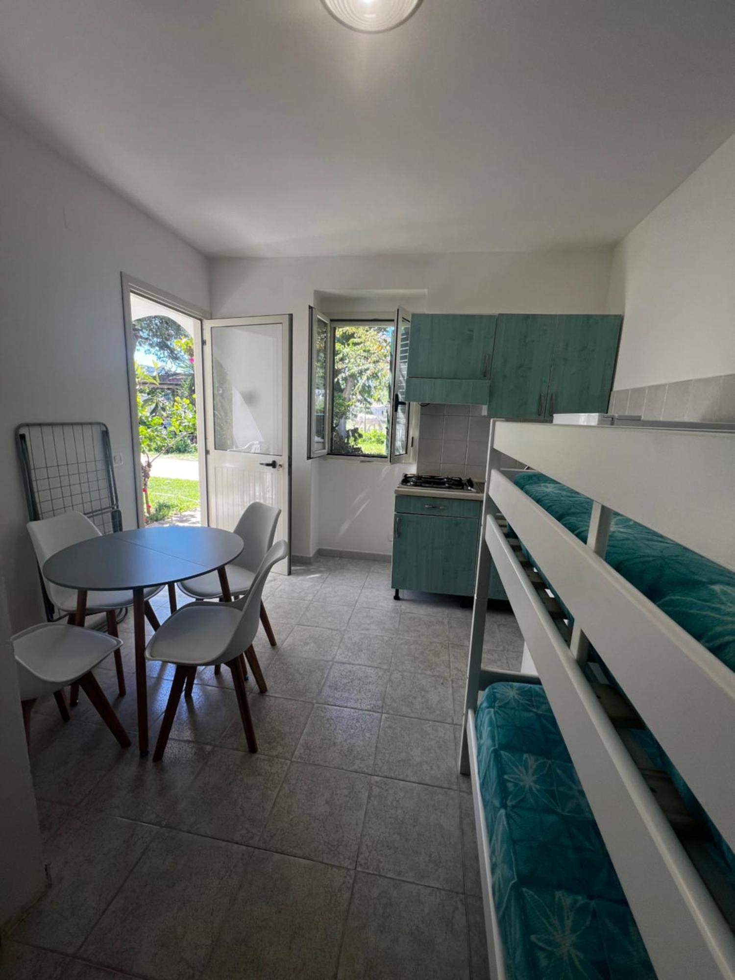 Residence Margherita Пескічі Екстер'єр фото